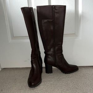 Kelly and Katie Yexi boots